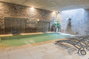Sauna, body treatments, body scrubs, facials, massages