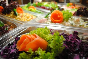 含吃到飽自助式早餐