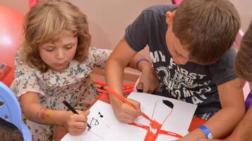 ์ด๋ฆฐ์ด ๊ณต๊ฐ