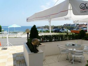 Outdoor dining - Eskada (Tsarevo)
