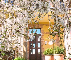 Entrée de l’hébergement