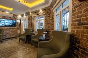 Reception hall - Family Istanbul Hotel (Istanbul)