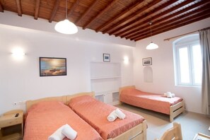 In-room safe, free WiFi, bed sheets - Florance Apartments & Rooms (Mykonos)
