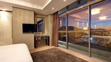 Three-Bedroom Exclusive Penthouse | Premium bedding, in-room safe, iron/ironing board, free WiFi
