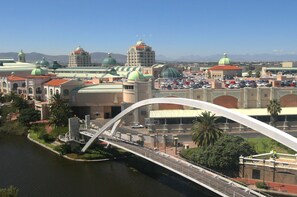 บริเวณภายนอก