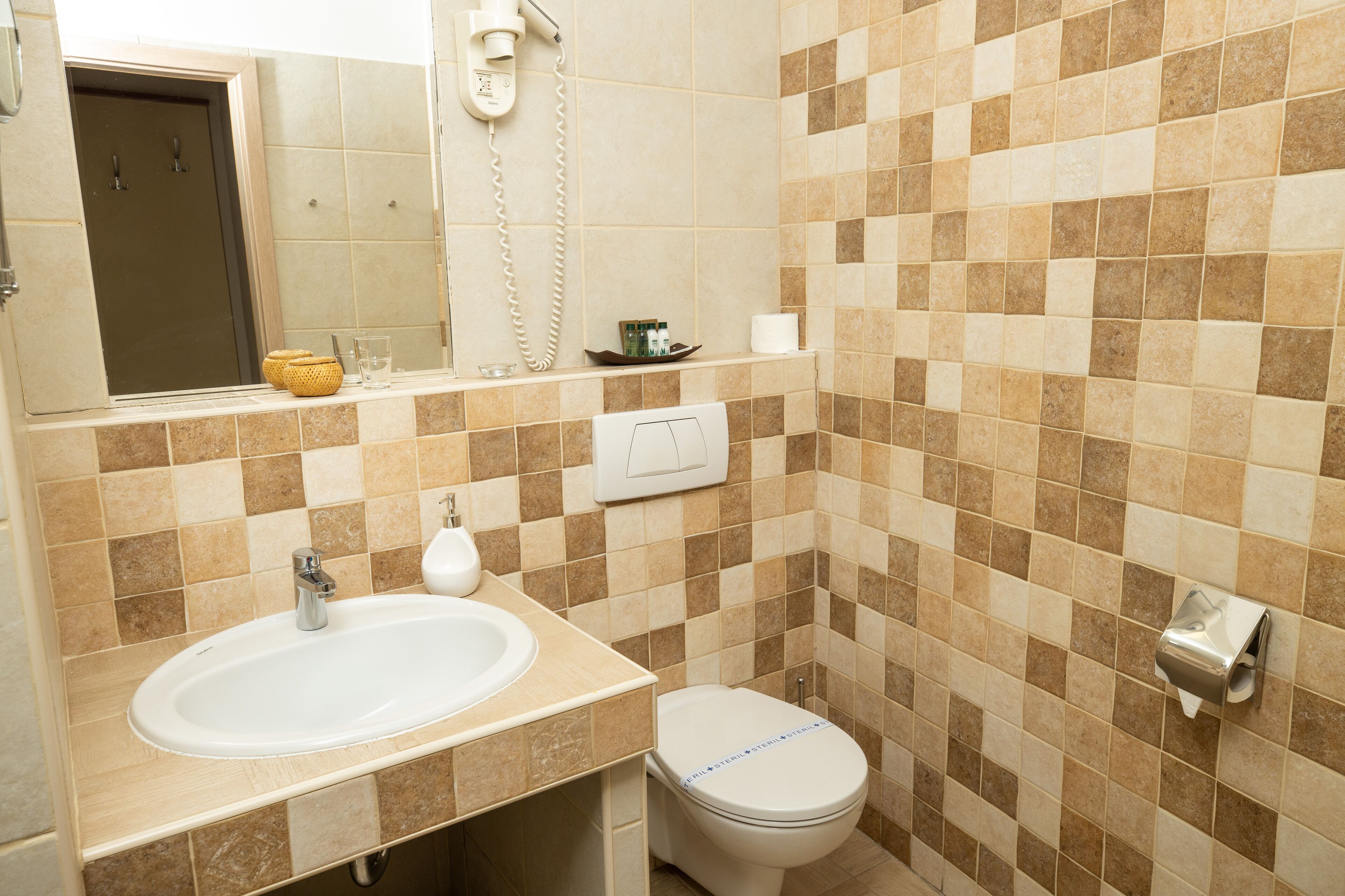 double or twin room | bathroom | shower, free toiletries, hair dryer, bathrobes