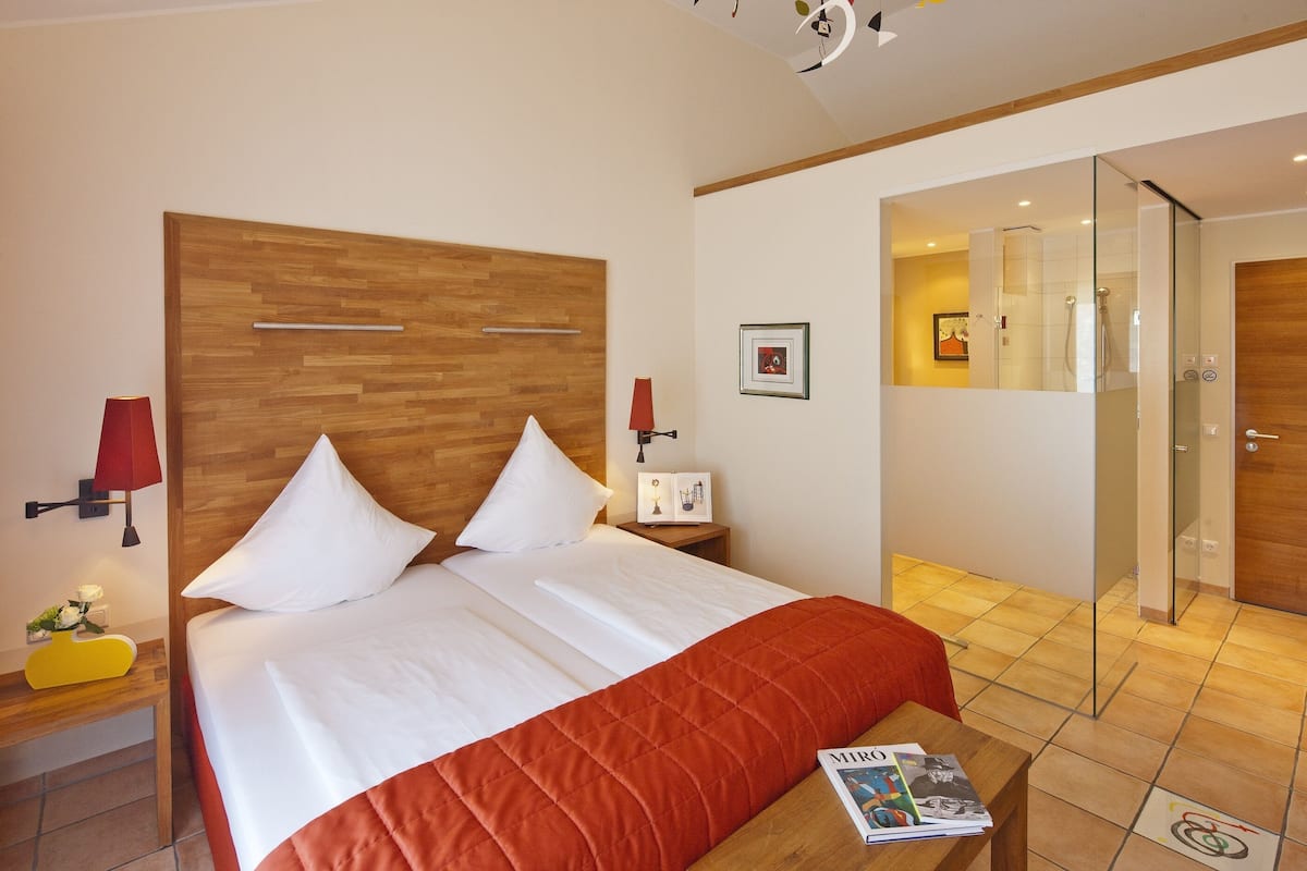 Comfort Double Room | Premium bedding, in-room safe, individually furnished, desk