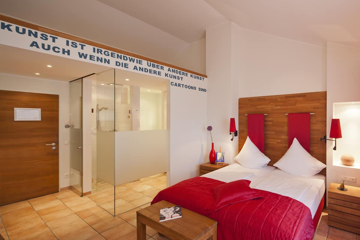 comfort double room | bathroom | free toiletries, hair dryer, slippers, towels