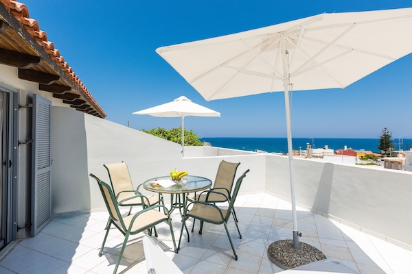 Beach/ocean view
