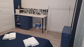 Comfort Double Room | Hypo-allergenic bedding, individually decorated, bed sheets