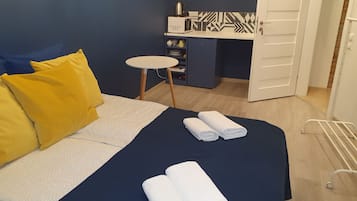 Phòng đôi Tiêu chuẩn | Bộ đồ giường kháng dị ứng, trang trí khác biệt, bộ trải giường