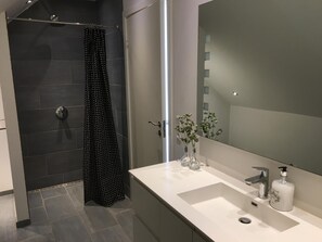 Family Apartment | Bathroom - Tollundgaard Golf Park (Silkeborg)