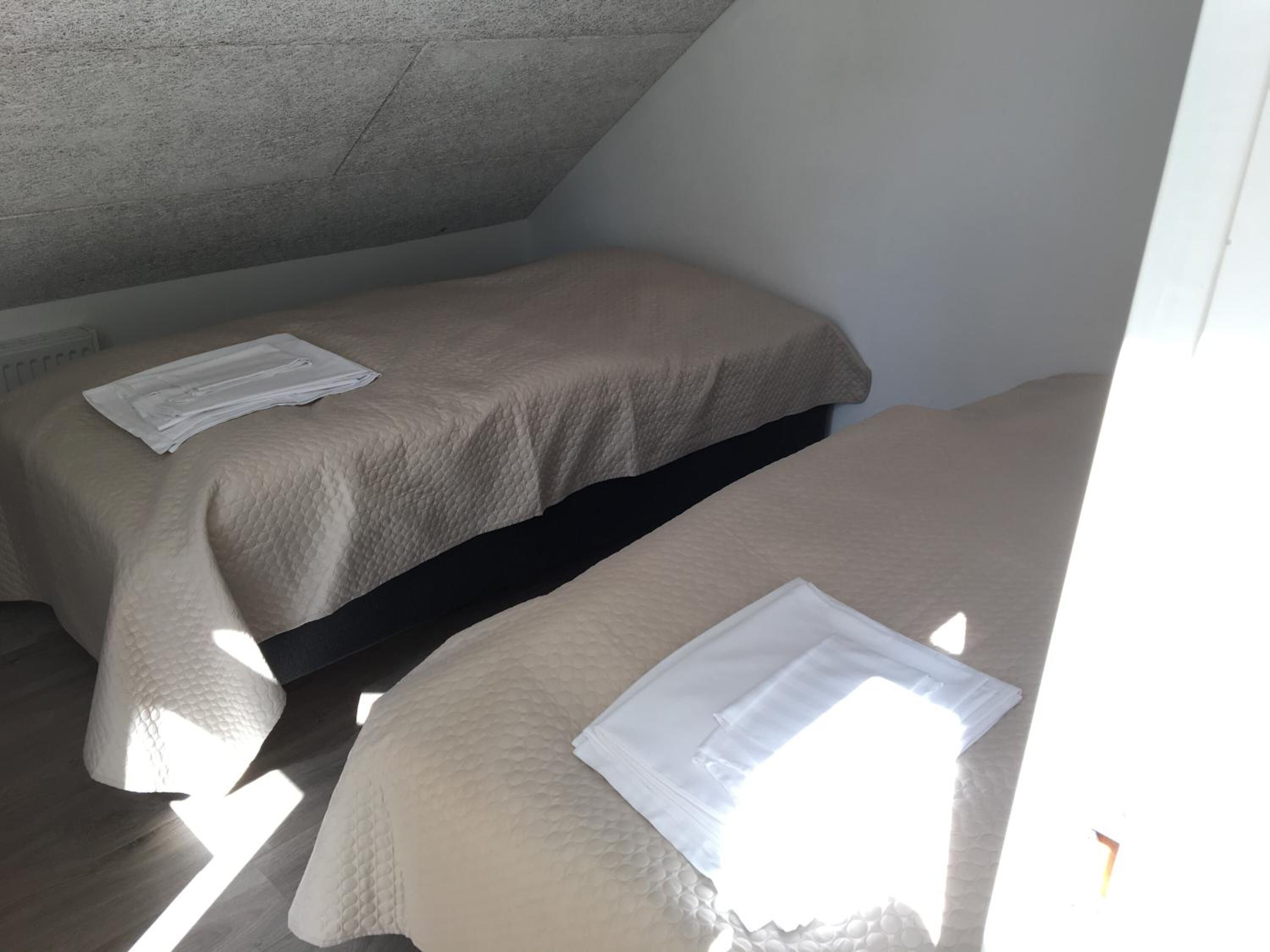 Familielejlighed | Allergivenligt sengetøj, lydisolering, strygejern/strygebræt