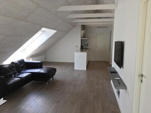 Family Apartment | Living room | TV, heated floors