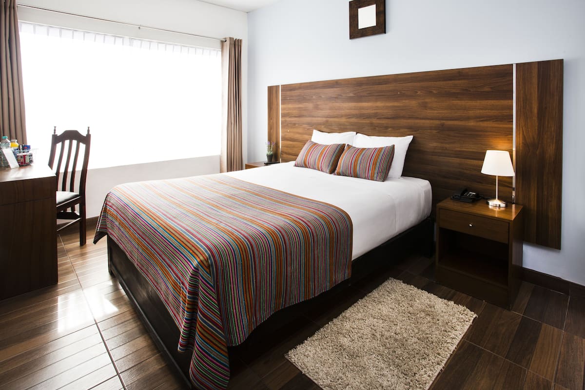 Escritorio, camas plegables/adicionales, wifi gratis y ropa de cama