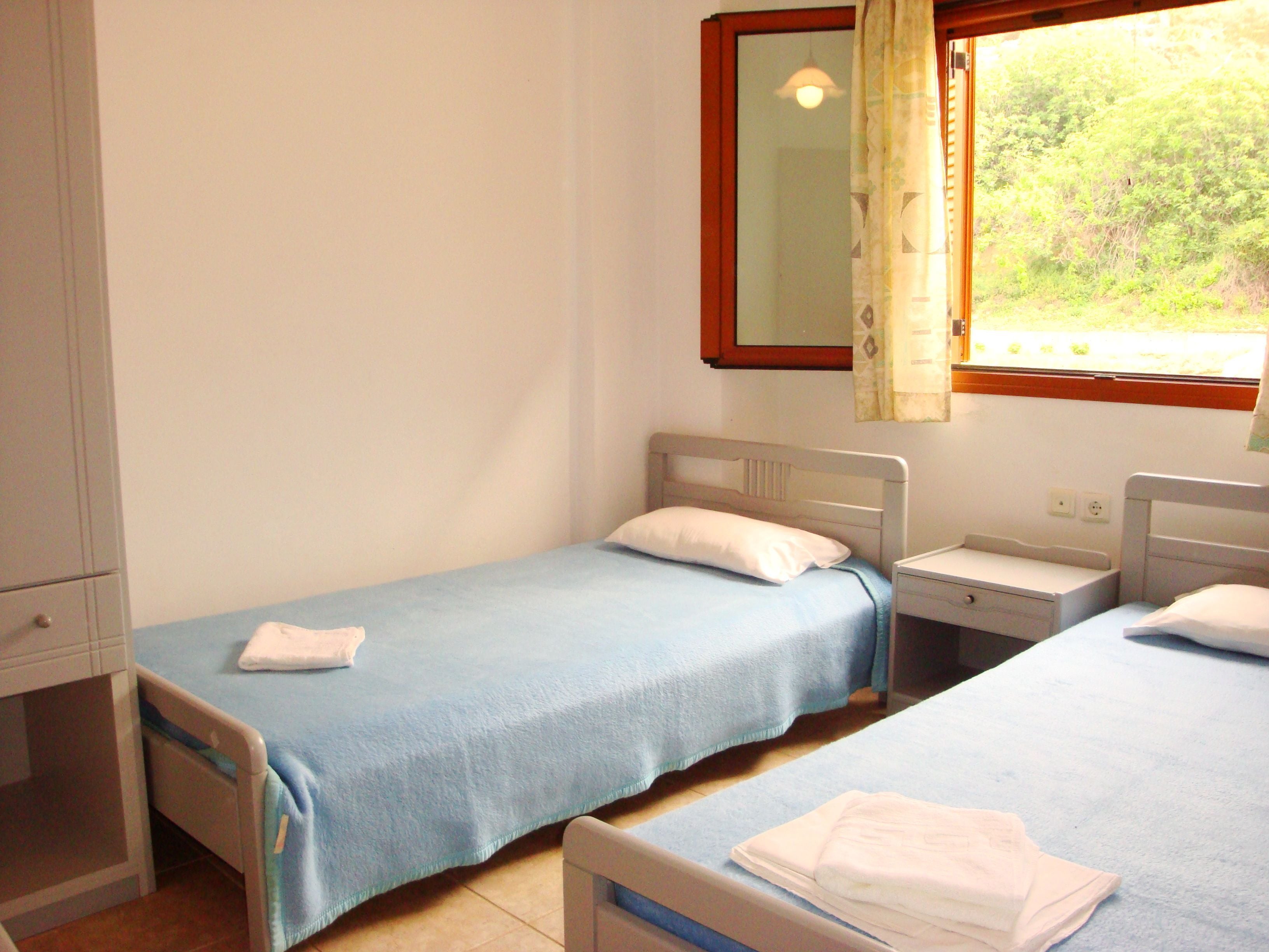 in-room safe, free wifi