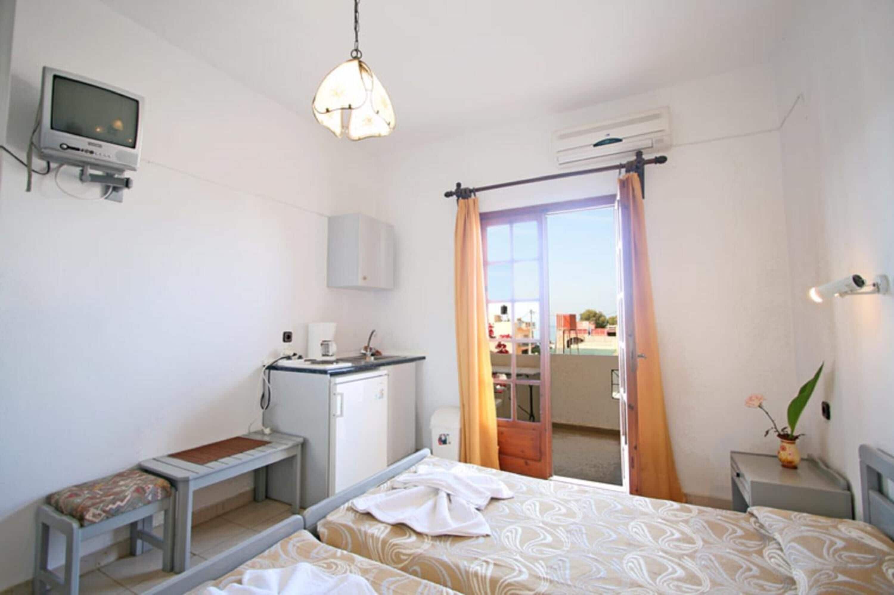 in-room safe, free wifi