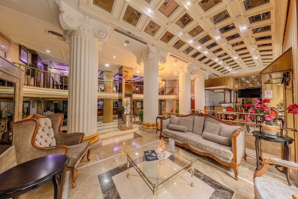 บริเวณนั่งเล่นที่ล็อบบี้