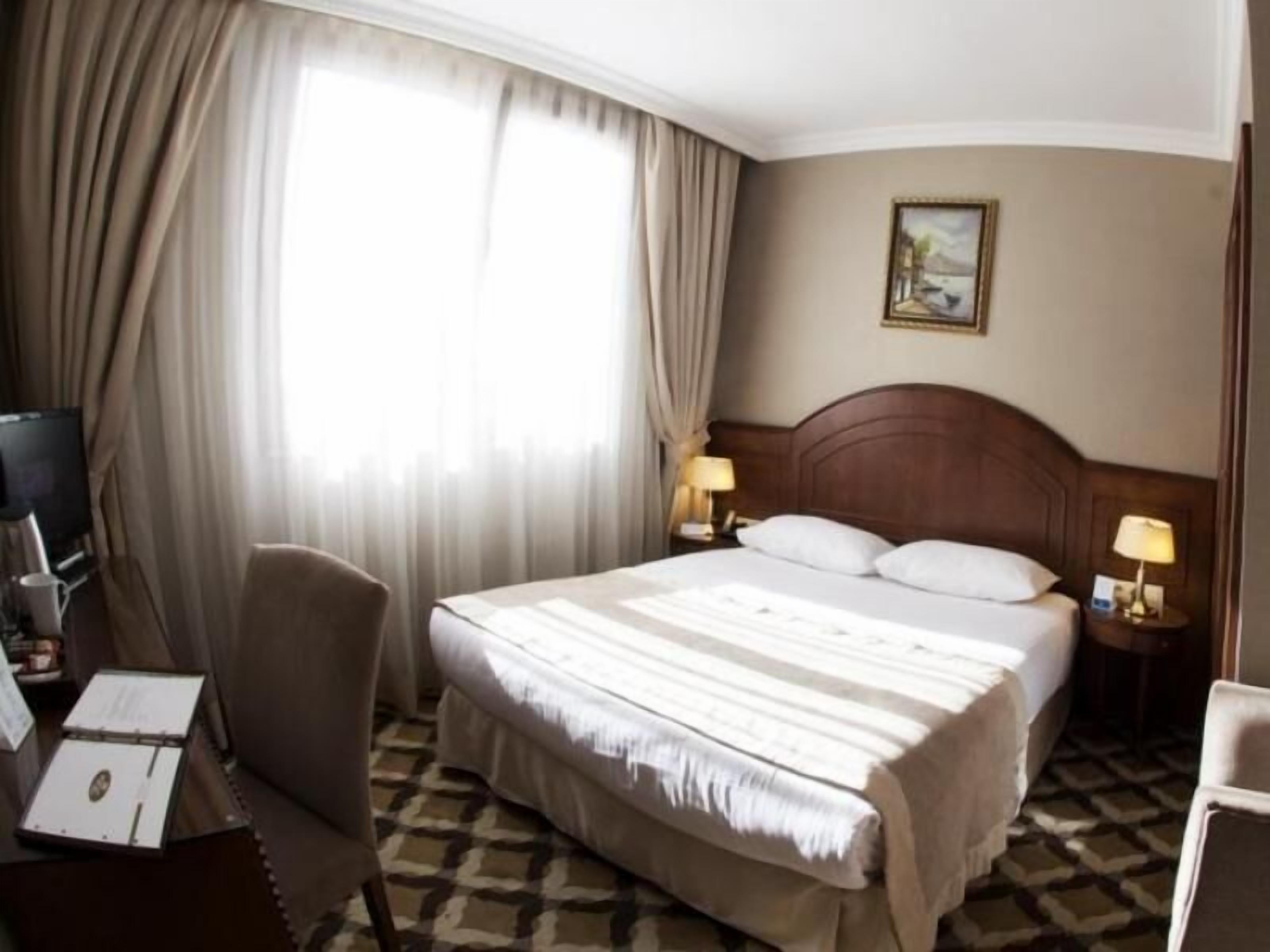 1 bilik tidur, peralatan tempat tidur premium, tilam berlapik, bar mini 
