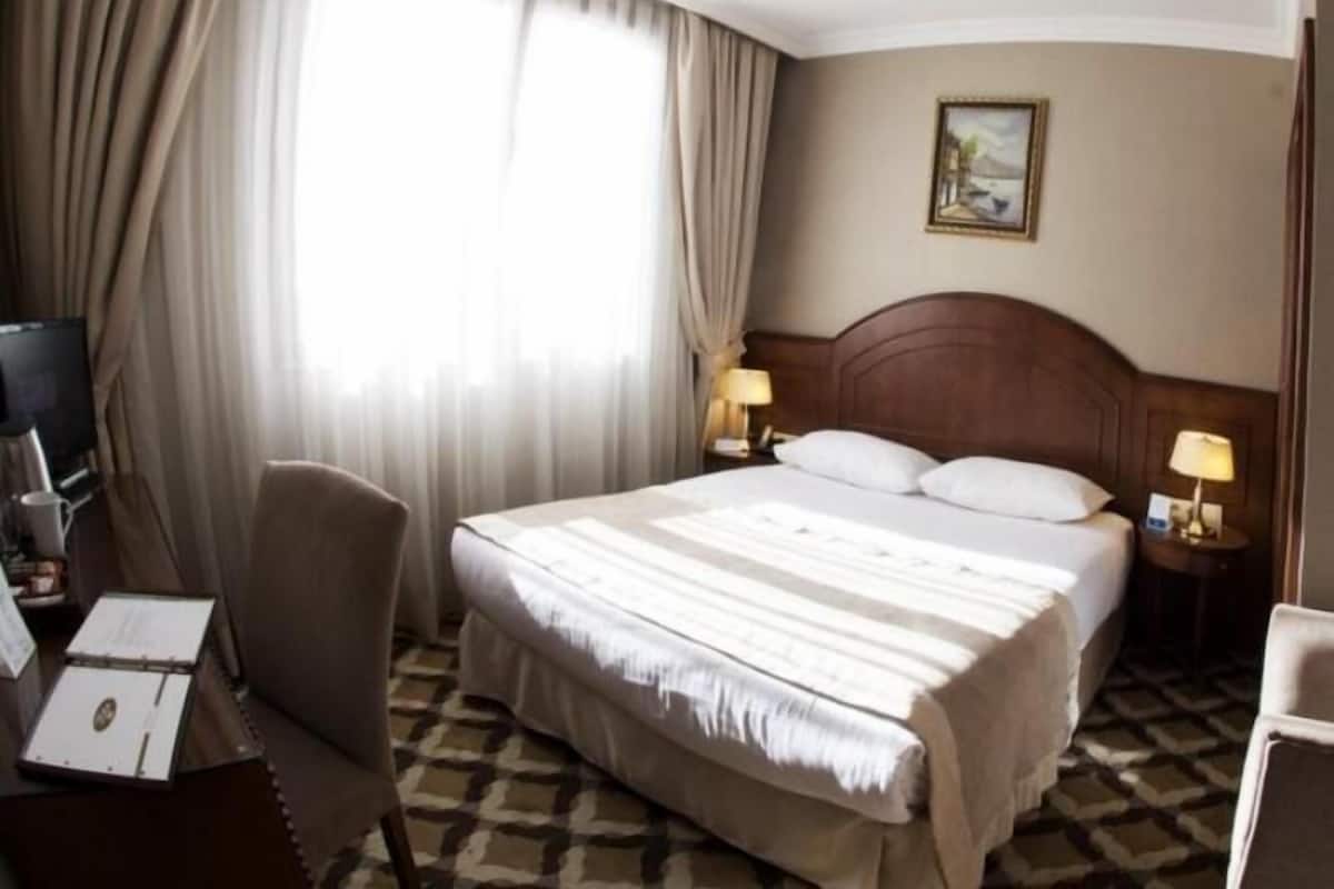 1 bedroom, premium bedding, pillowtop beds, minibar