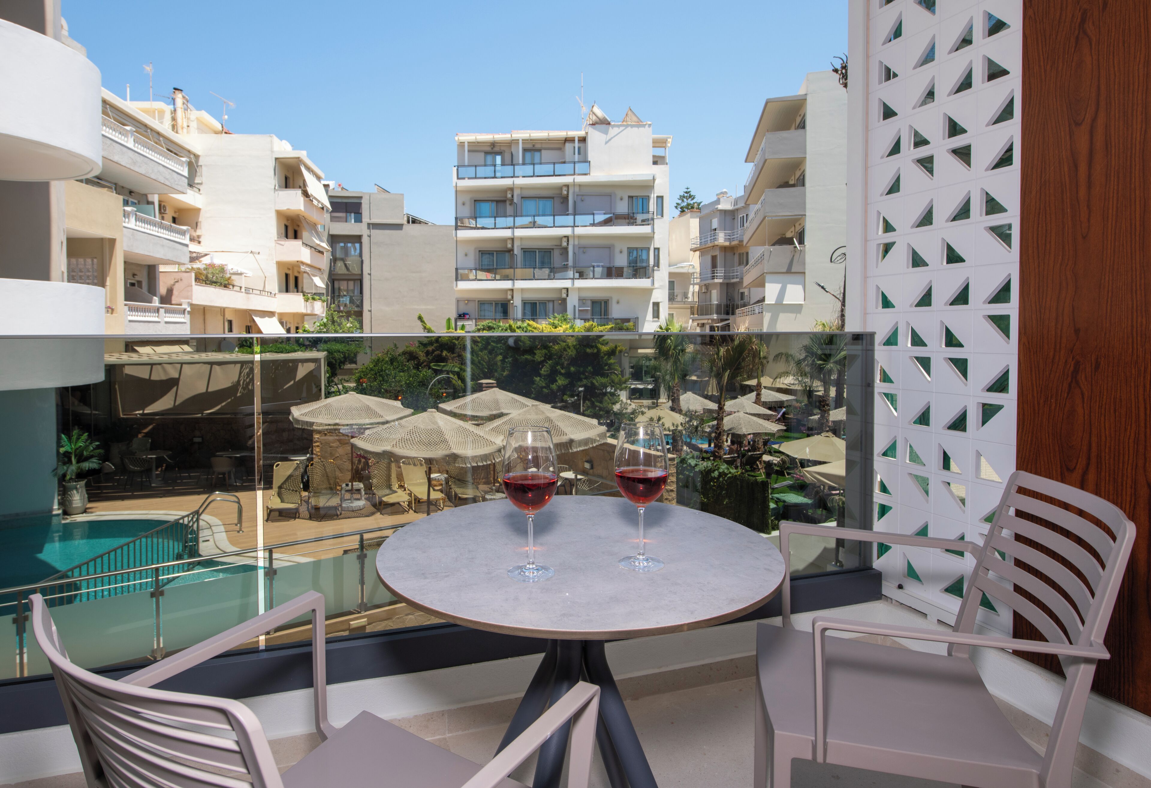 Photo - Leonidas Hotel & Apartments