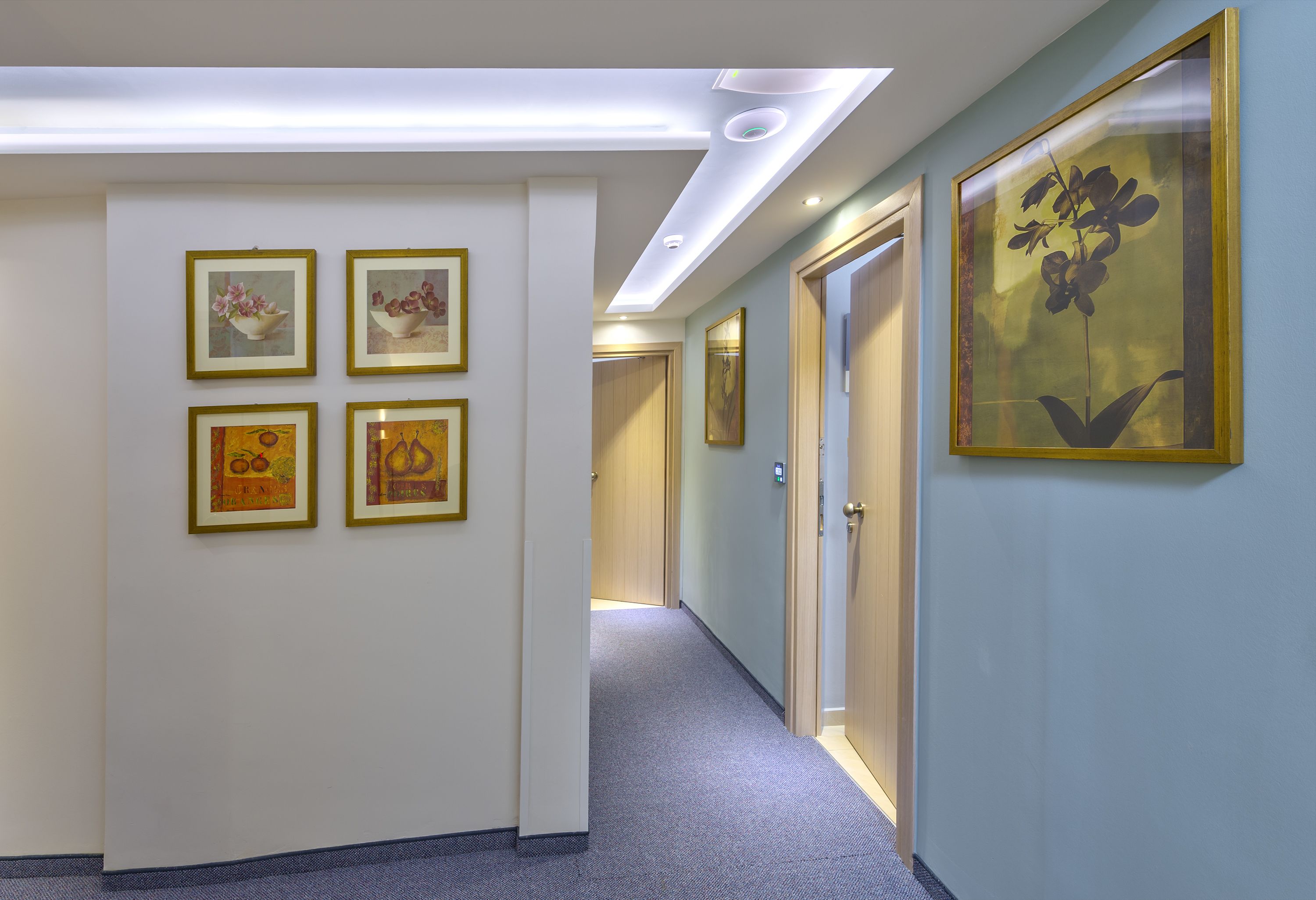 Photo - Leonidas Hotel & Apartments