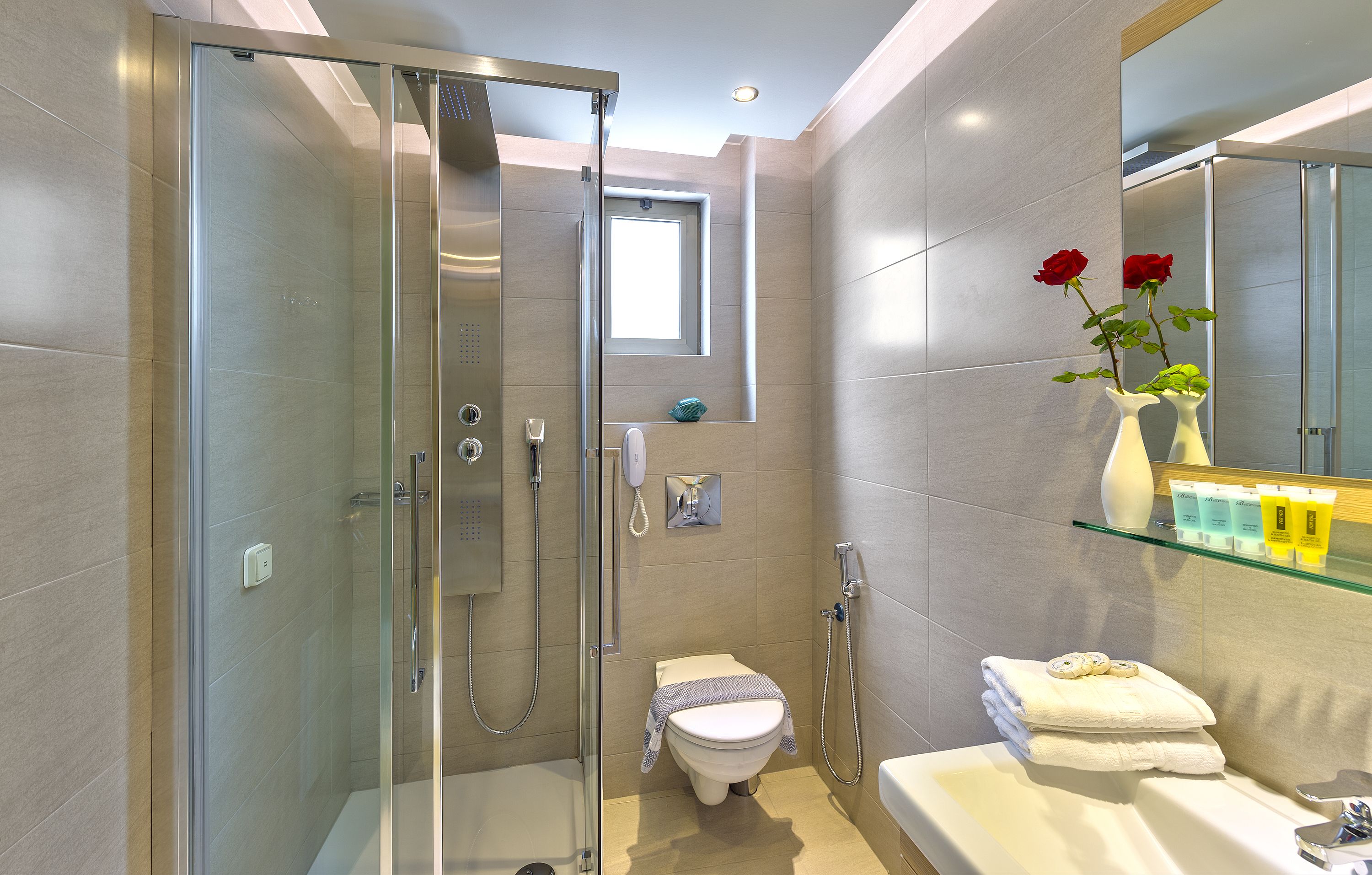 Photo - Leonidas Hotel & Apartments