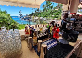 Bar (en la propiedad)