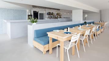 Desayuno inglés (EUR 12 por persona)