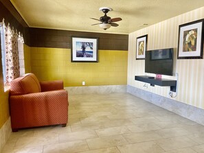 Standard-Suite, 1 Schlafzimmer, Küche | Wohnbereich