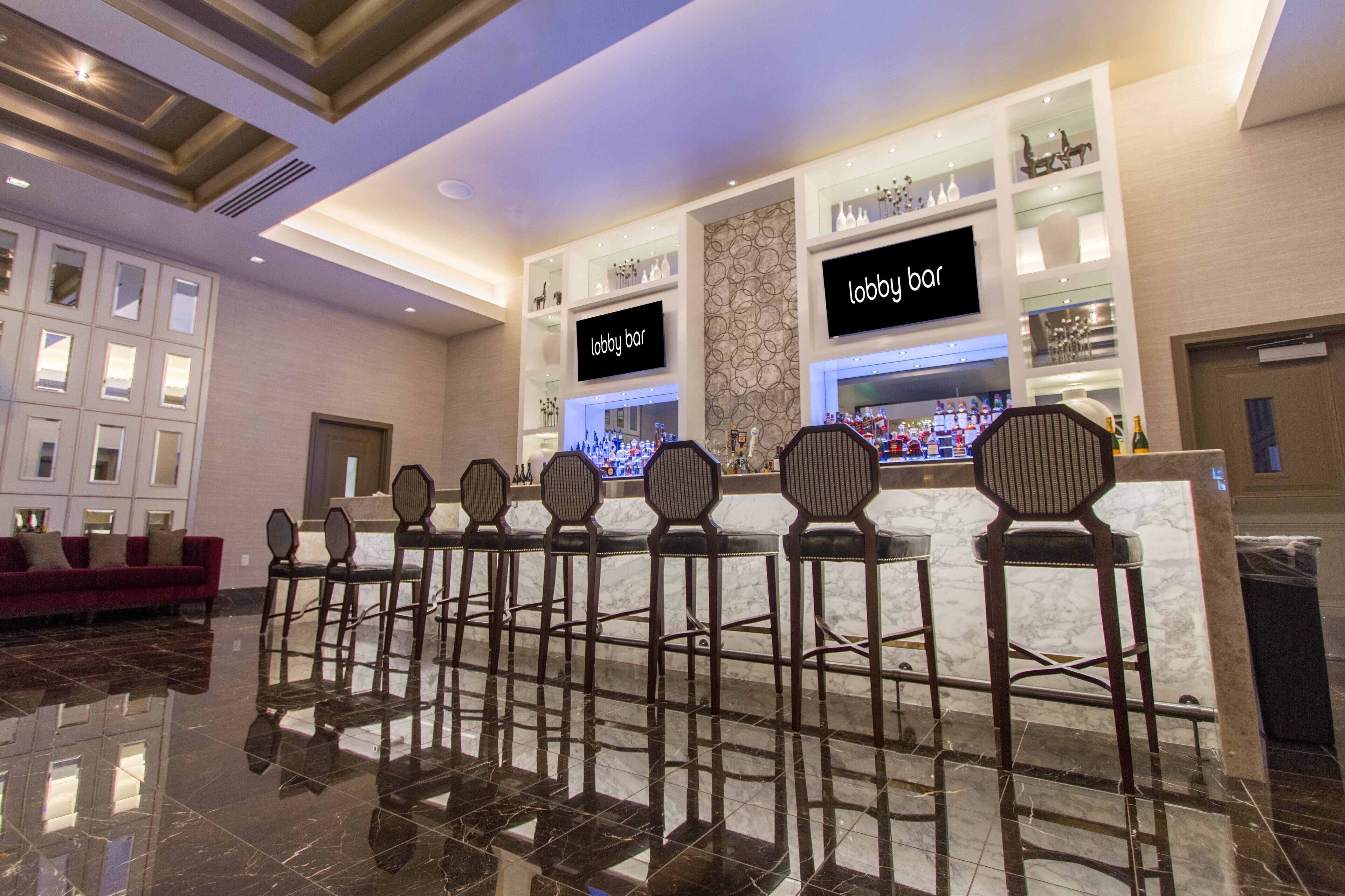 8 bars/lounges, poolside bar