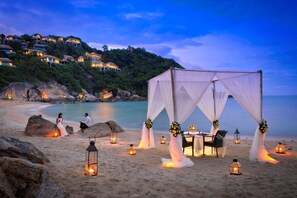 Outdoor dining - Banyan Tree Samui (Koh Samui)