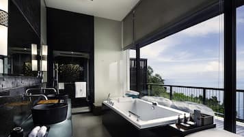 Family Horizon Hillcrest Pool Villa | Bathroom | Separate tub and shower, rainfall showerhead, free toiletries