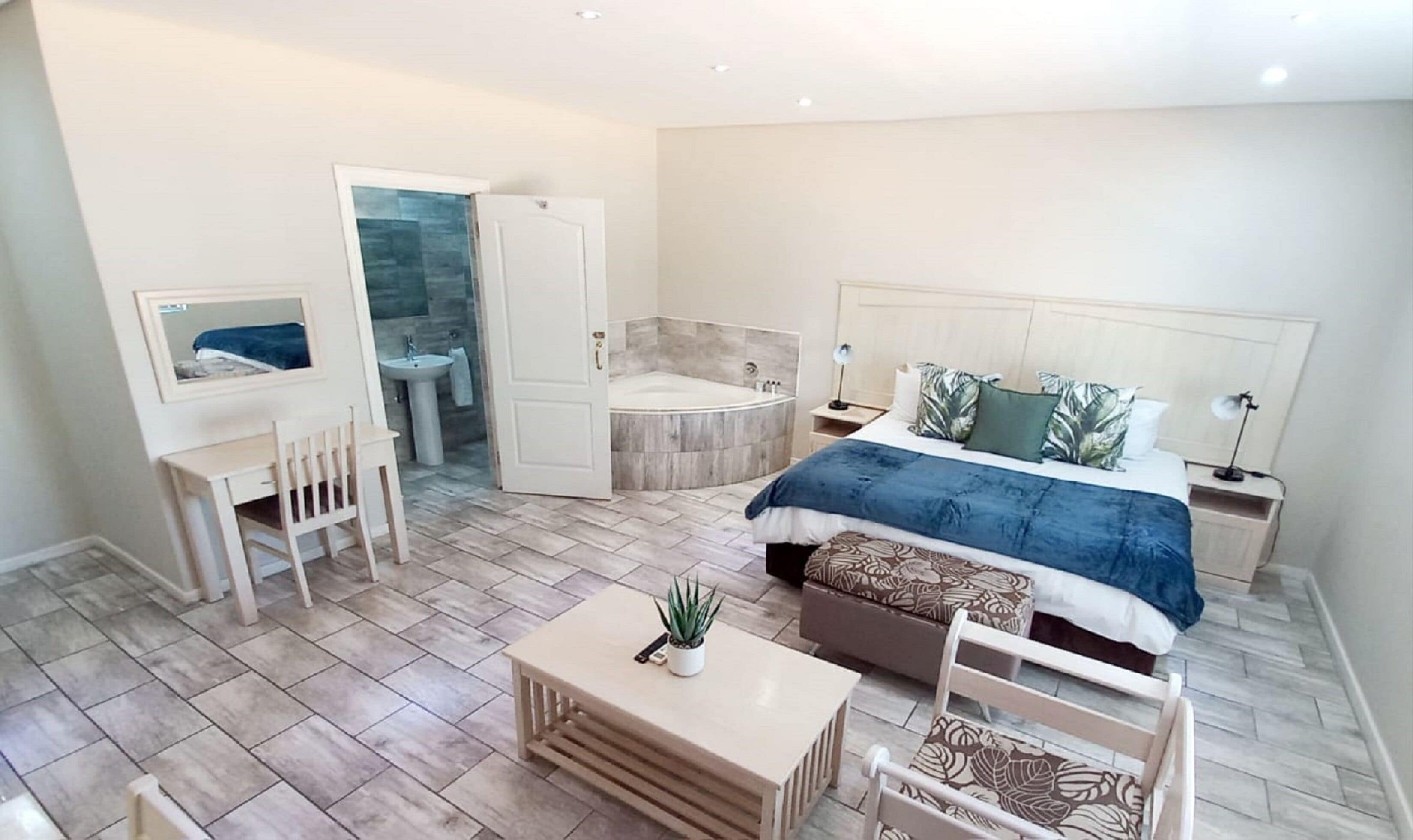 Habitación Deluxe | 1 habitación y caja de seguridad en la habitación 