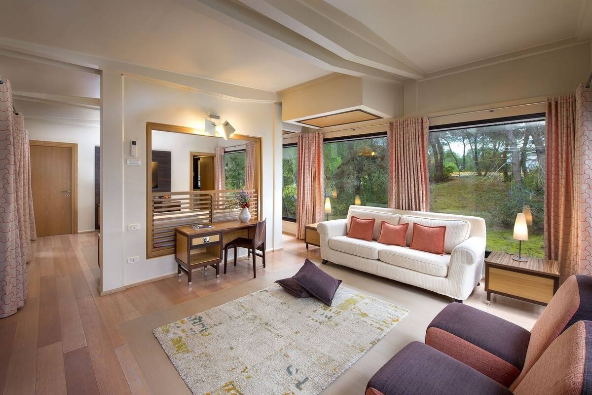 Ecolodge | 1 bedroom, minibar, in-room safe, desk