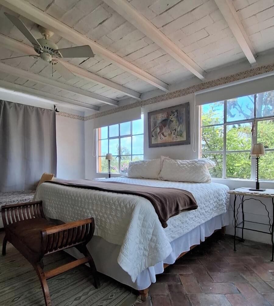 Suite estudio superior | Ropa de cama de alta calidad, edredón y tabla de planchar con plancha 