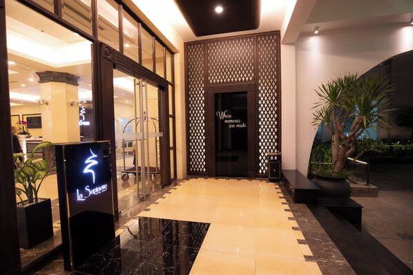 Front of property - La Sapinette Hotel Dalat (Da Lat)