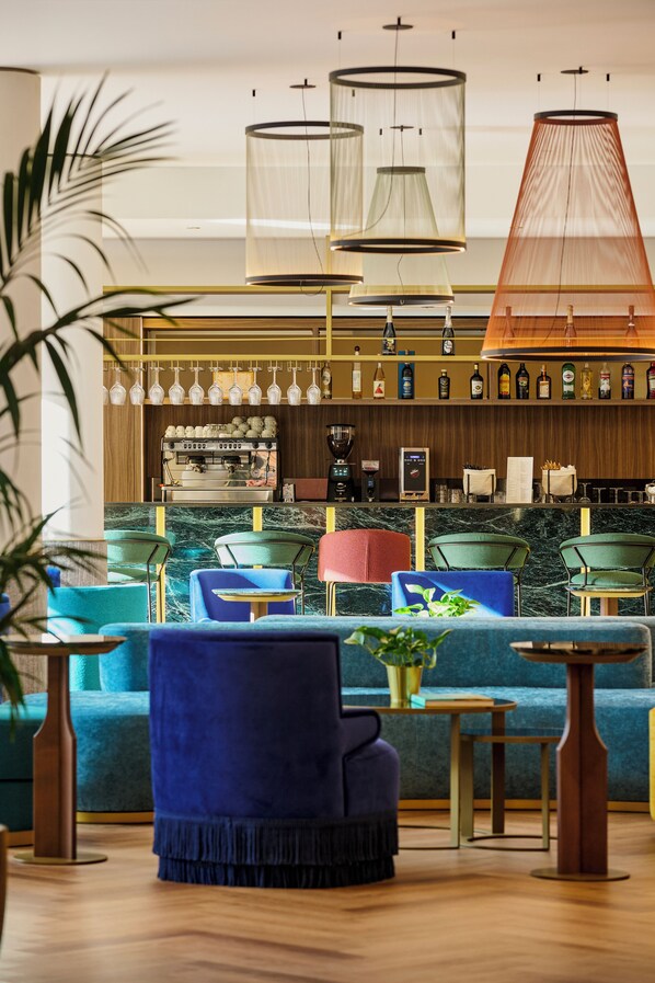Bar (on property) - Hotel Giacomo Morra Alba - Handwritten Collection (Alba)