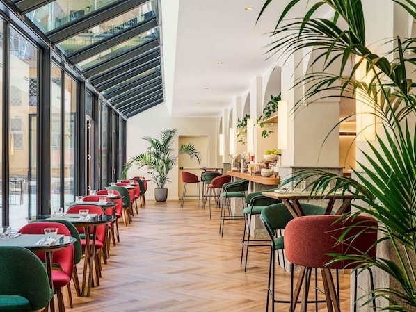 Kontinental frokost hver dag (EUR 20 per person)