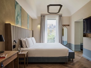 Minibar, in-room safe, desk, blackout curtains