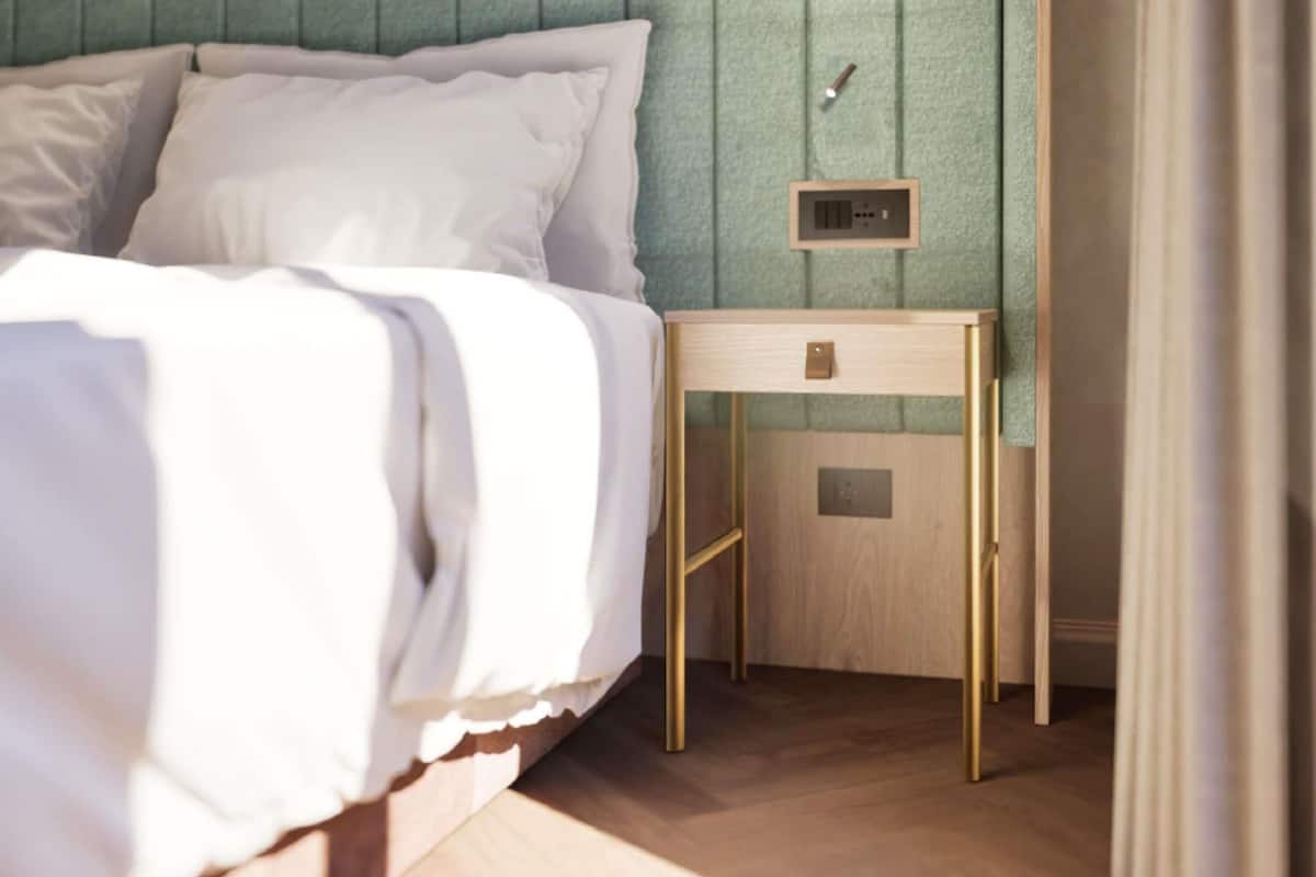 Superior Room, 2 Single Beds | Minibar, in-room safe, desk, blackout curtains