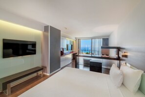 Pillow-top beds, minibar, in-room safe, blackout curtains