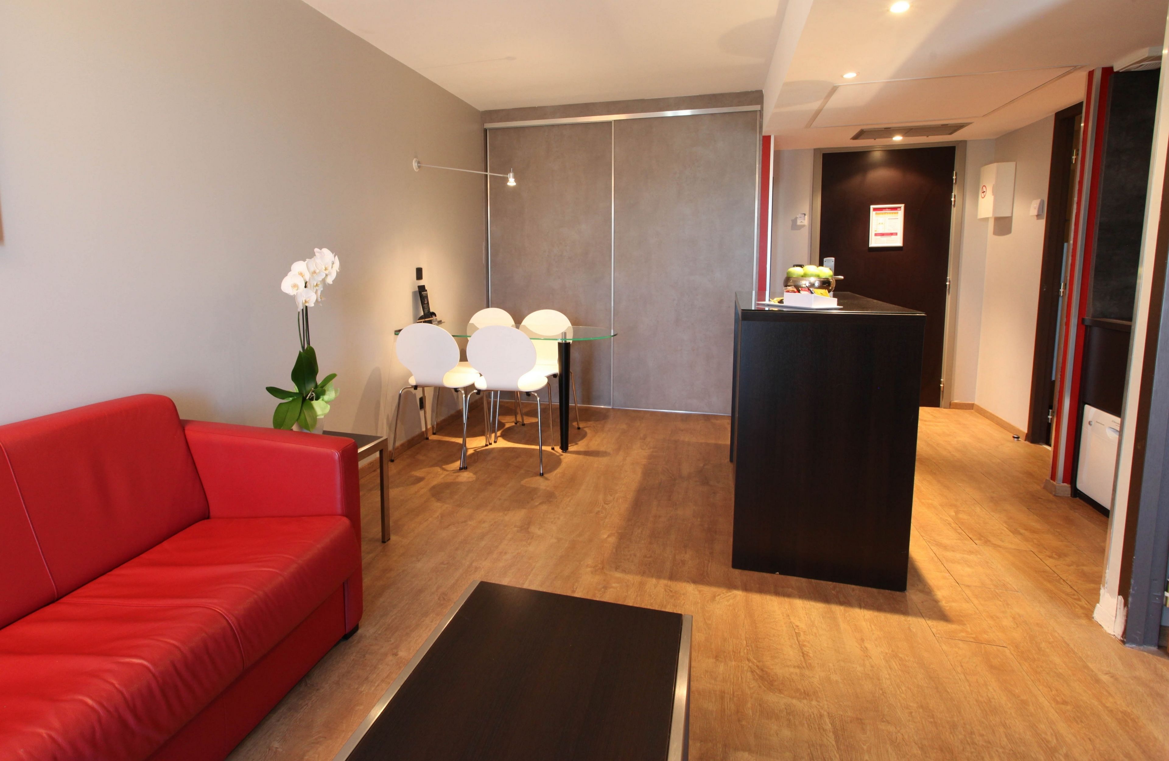 superior room, 1 queen bed, non smoking (larger room;with sofabed) | in-room safe, desk, laptop workspace, blackout curtains