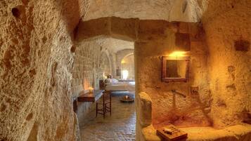Superior Grotta | Premium bedding, down comforters, Select Comfort beds, desk