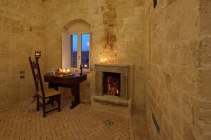 Premium bedding, down duvets, Select Comfort beds