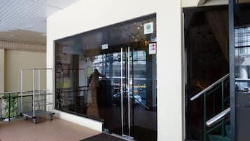 Majoituspaikan sisäänkäynti