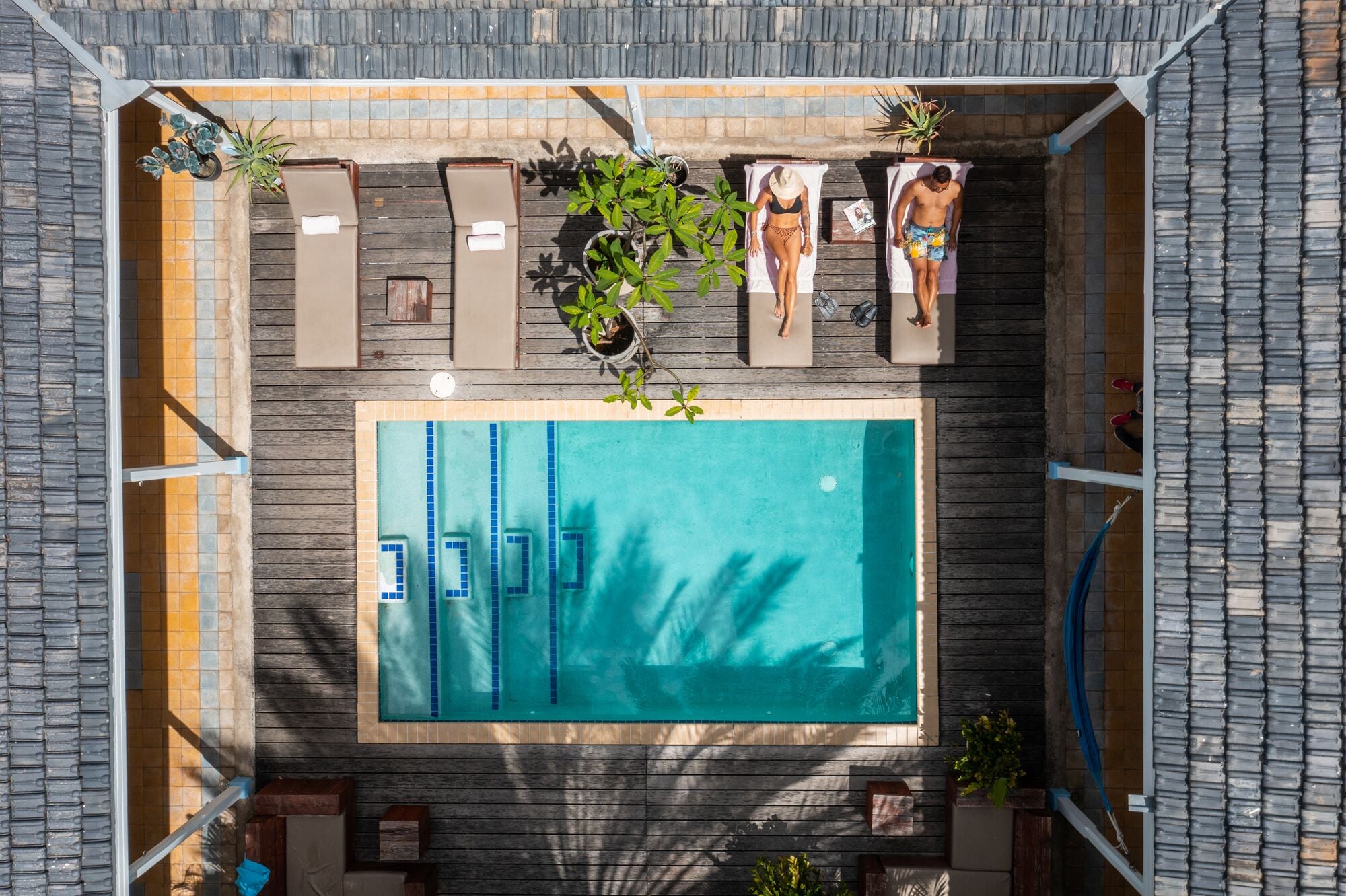 outdoor pool, pool loungers