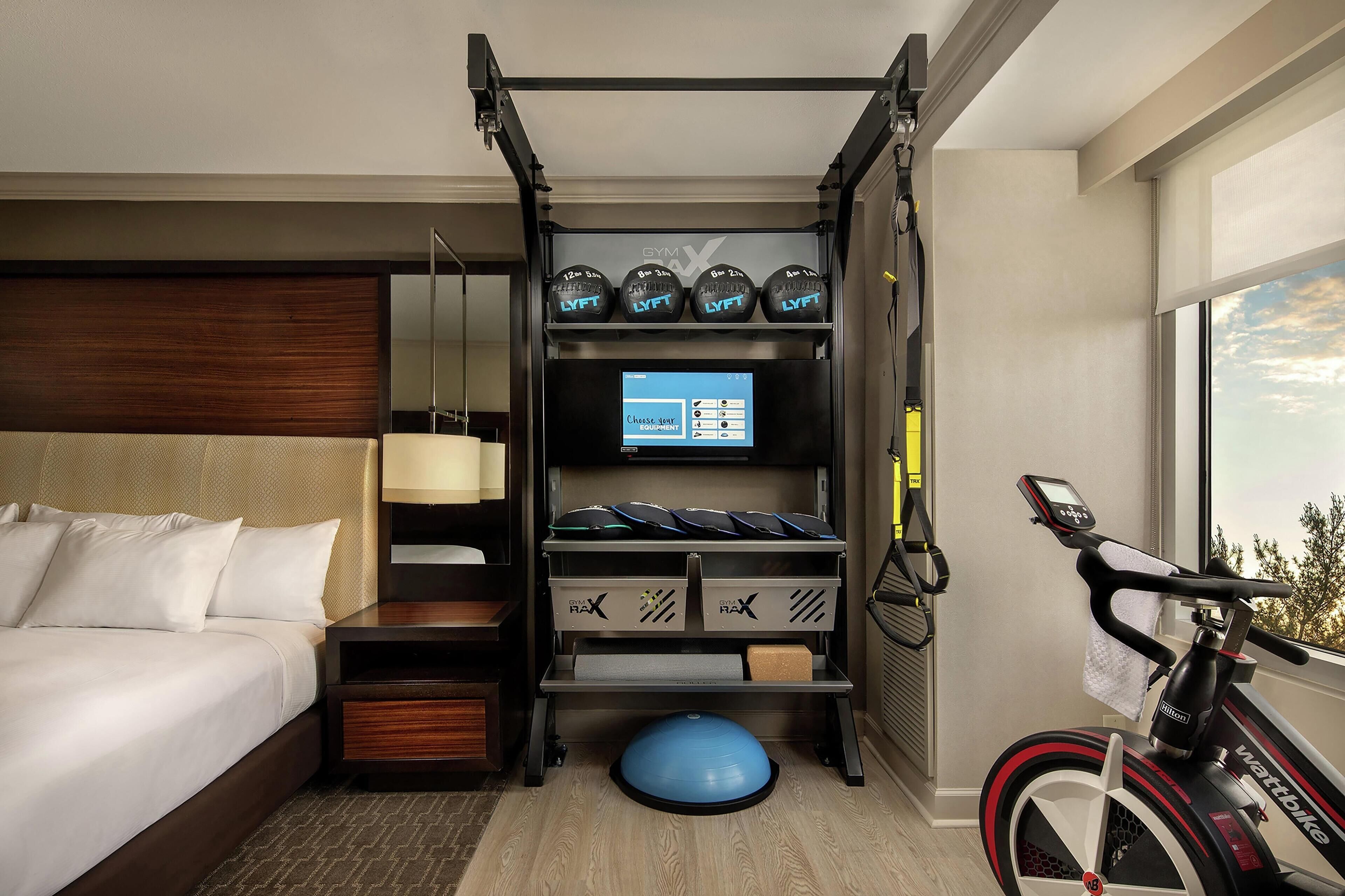 Ropa de cama de alta calidad, cubrecamas y minibar 