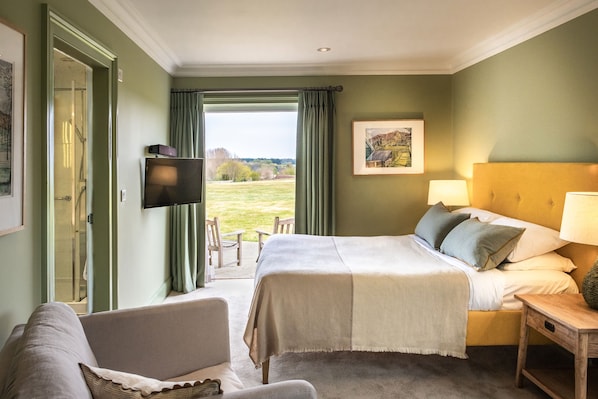 Ropa de cama de alta calidad y minibar