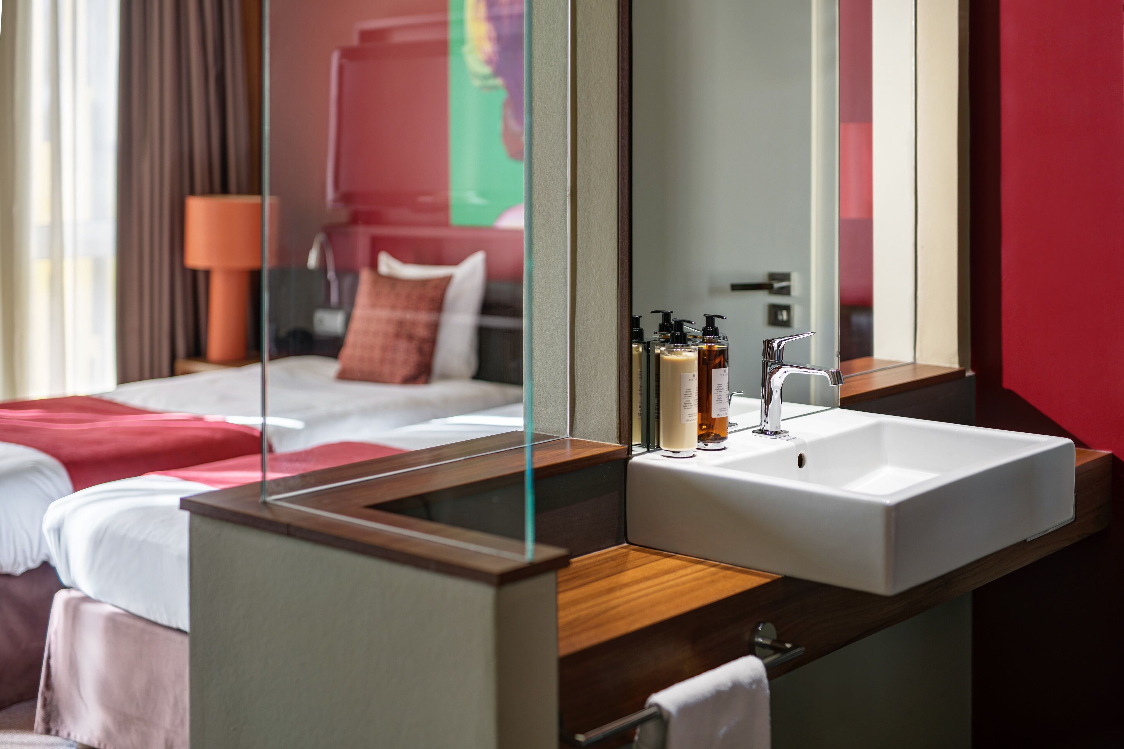 standard room, 2 single beds, non smoking | bathroom | free toiletries, hair dryer, towels